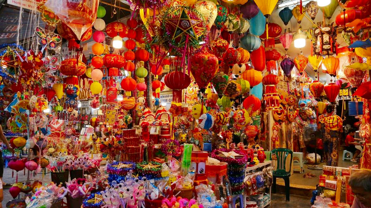 Festivals Celebrated on Hang Bo Street