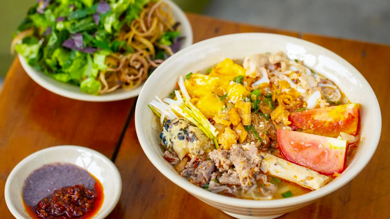 Culinary Highlights of Hang Bo Street